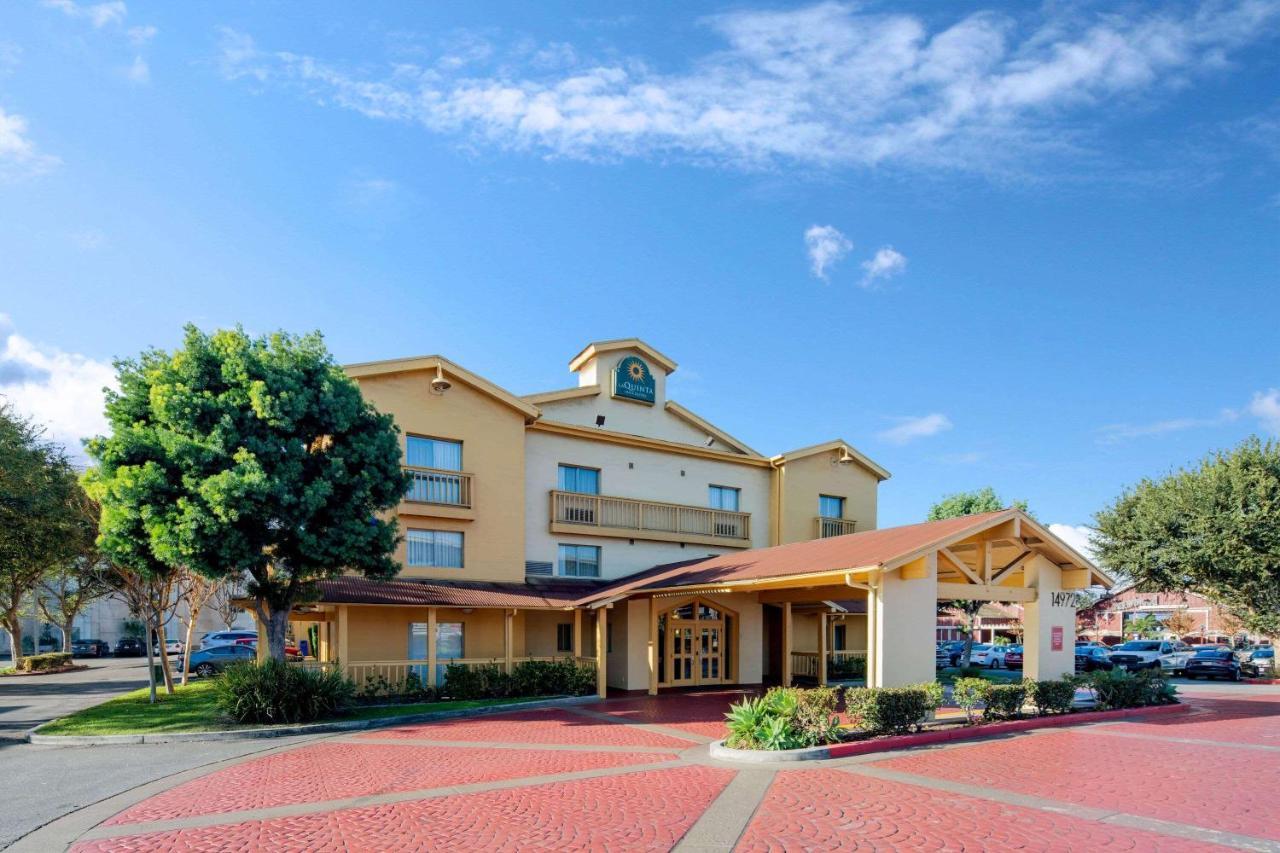 La Quinta & By Wyndham Spectrum